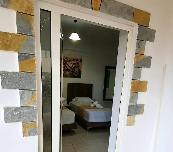 De Ksamil