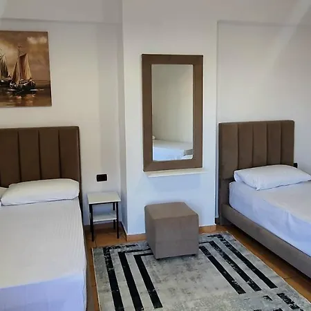 De Hotel *