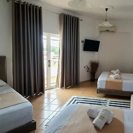 Hotel De Ksamil