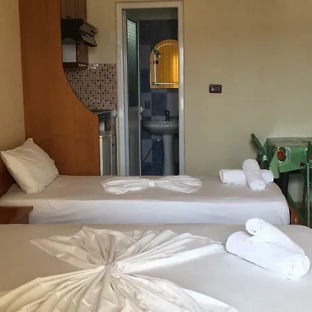 Hotel De Ksamil